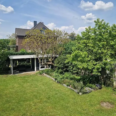 Historische Mit Garten, Luxus מירבוש