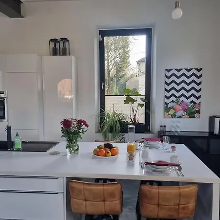 Historische Mit Garten, Luxus מירבוש