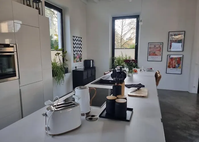 Historische Mit Garten, Luxus Apartman